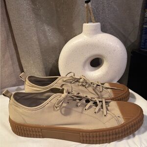Tan and‎ Brown Low-Top Sneakers with Chunky Sole